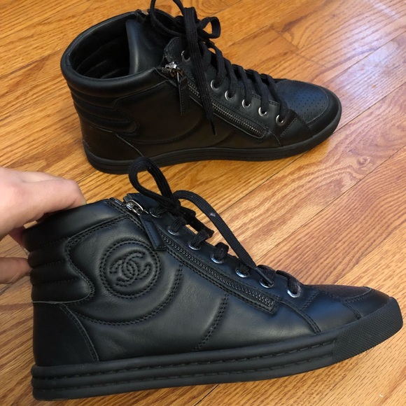 Black CHANEL sneakers size 7.5 like new - Picture 1 of 8